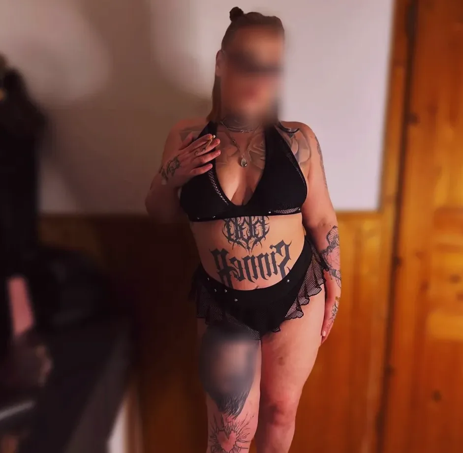 Freya, 26
