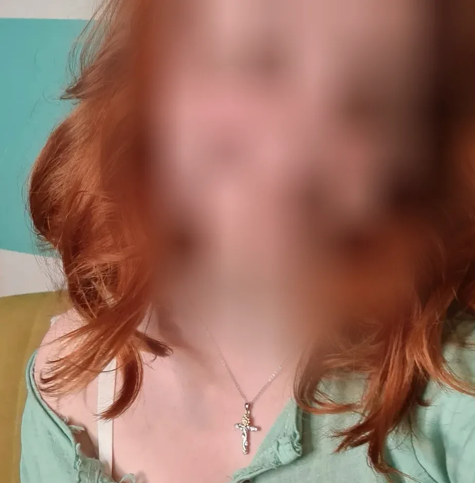 Poppy, 23