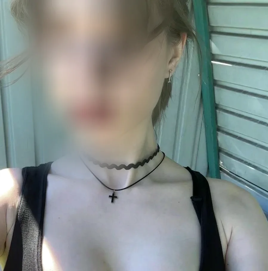 Sofia, 21